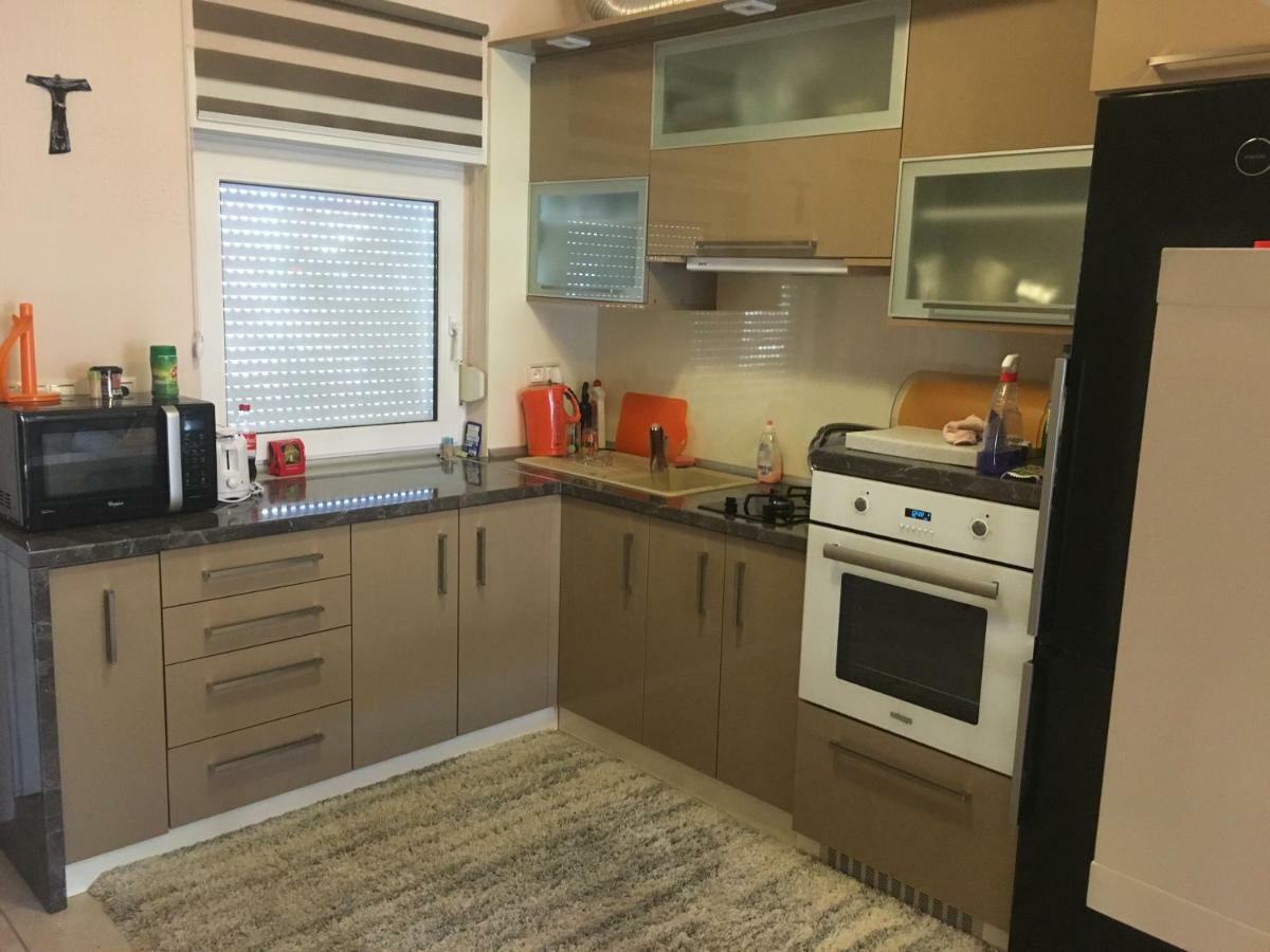Apartman Petra 1 Vir Eksteriør billede