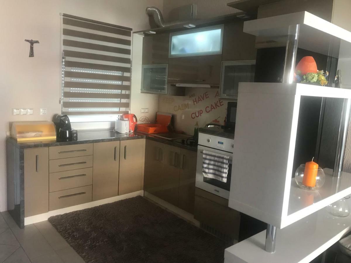 Apartman Petra 1 Vir Eksteriør billede