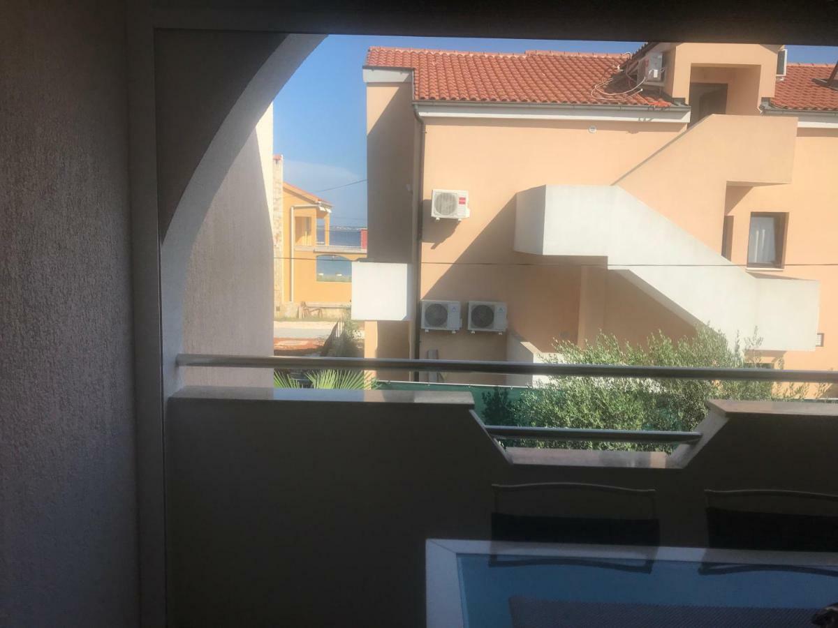 Apartman Petra 1 Vir Eksteriør billede